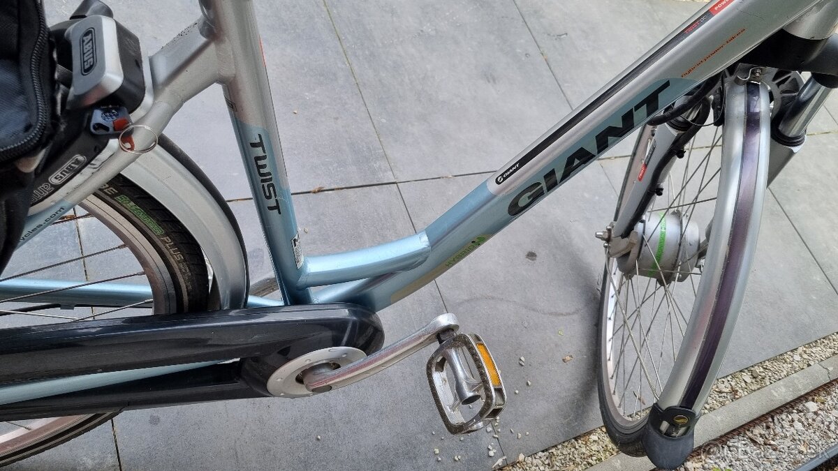 Elektrobicykel Giant - 4