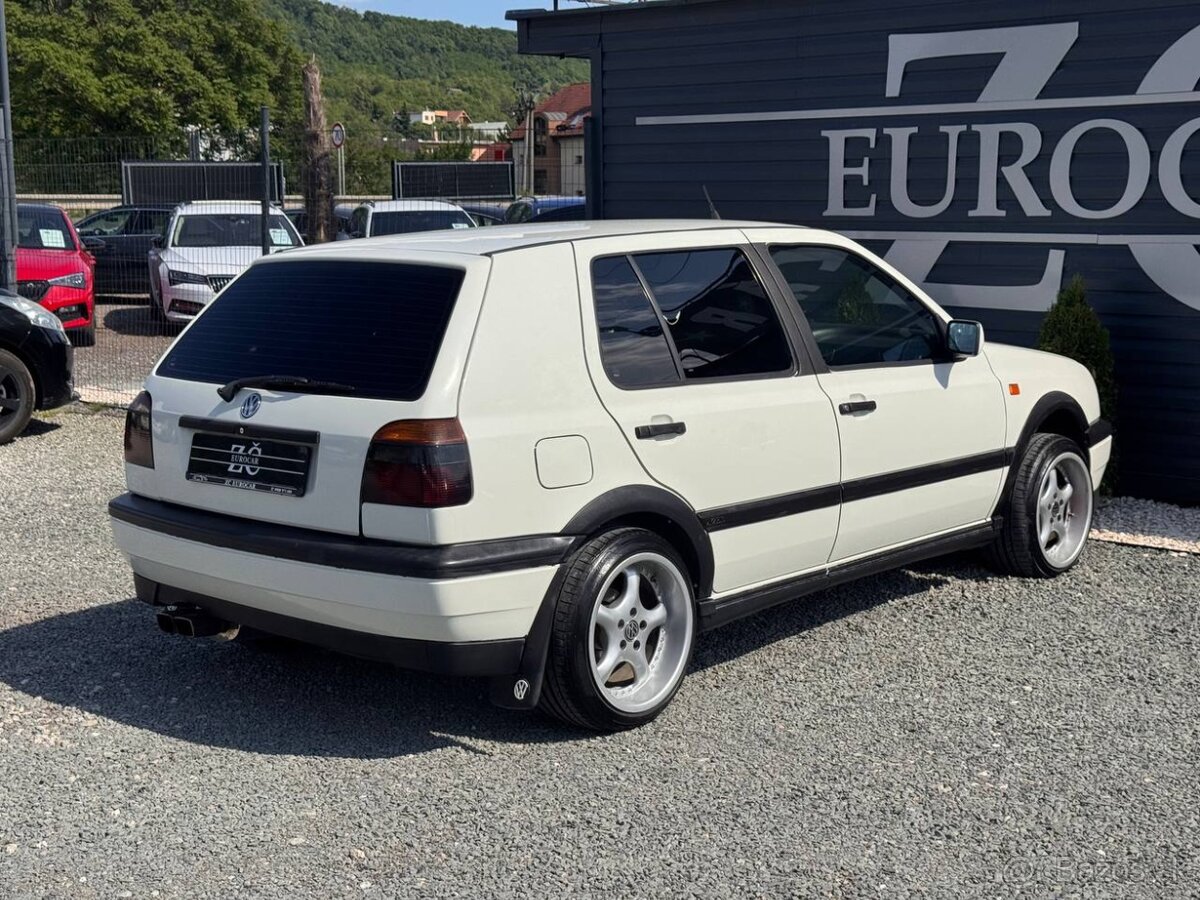 Volkswagen Golf 2.8 VR6 - 4