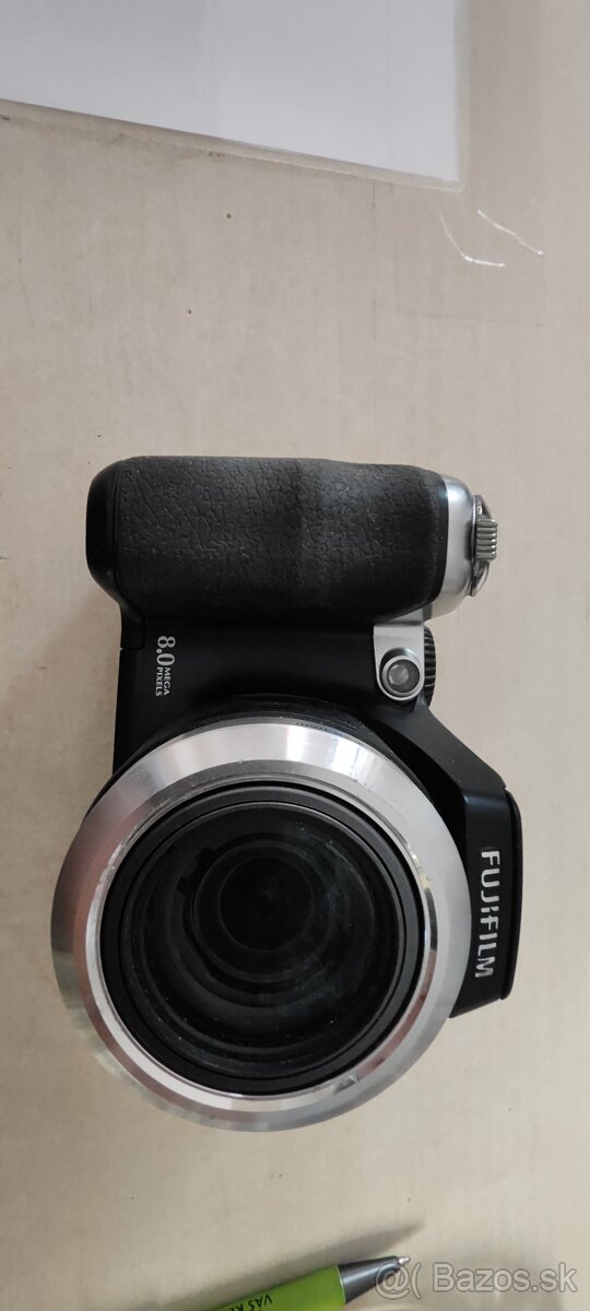 FUJIFILM FinePix - 4