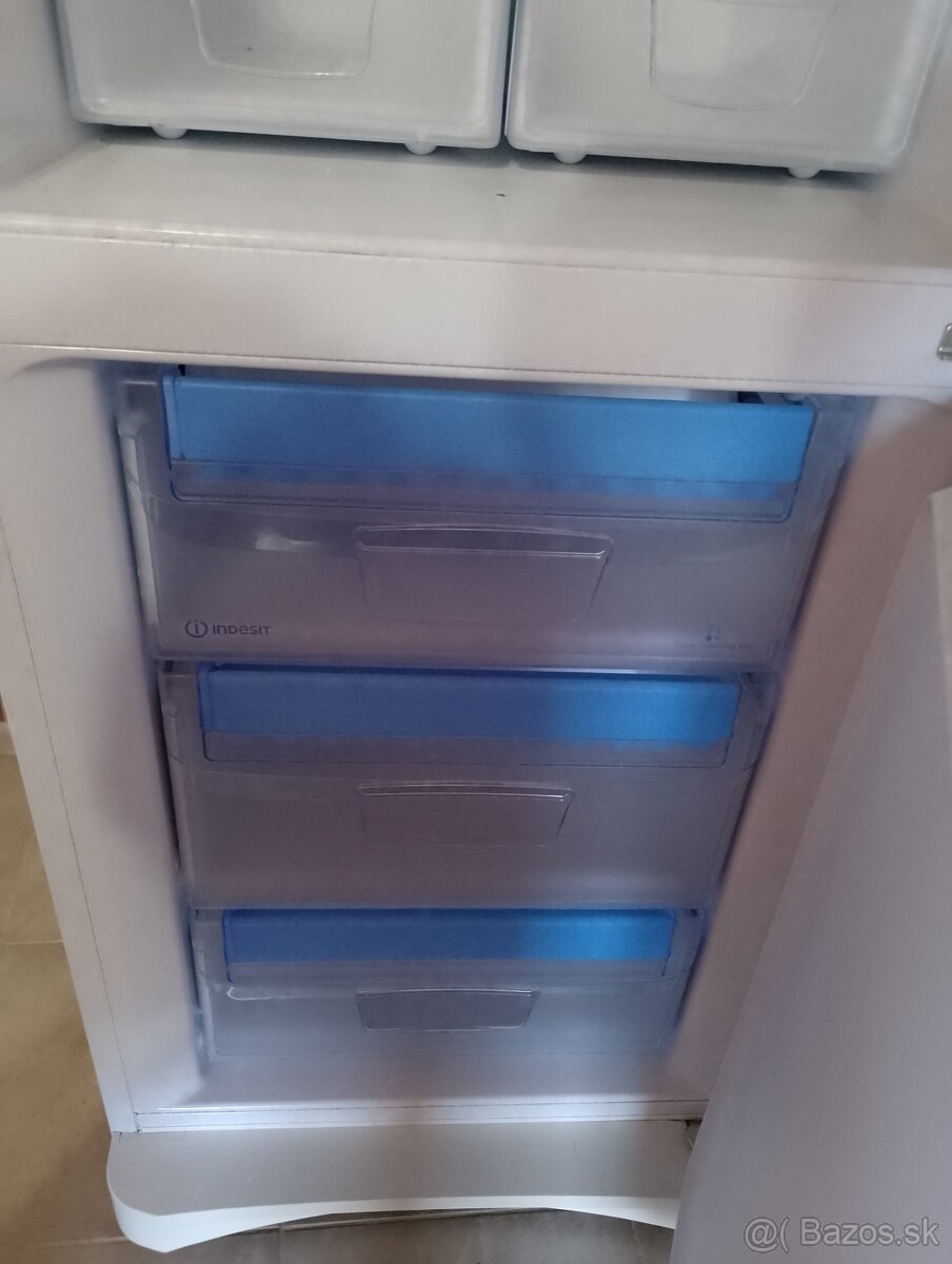 Kombinovaná chladnička s mrazničkou - 4