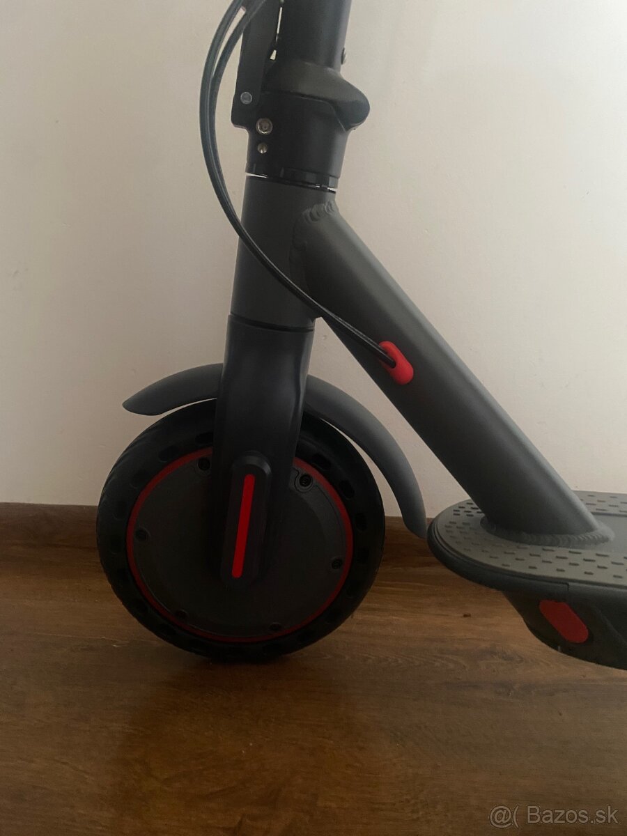 elektrická kolobežka - 4