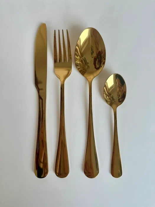 Svadobné a dekoračné doplnky – taniere, vázy, stojany, sviet - 4