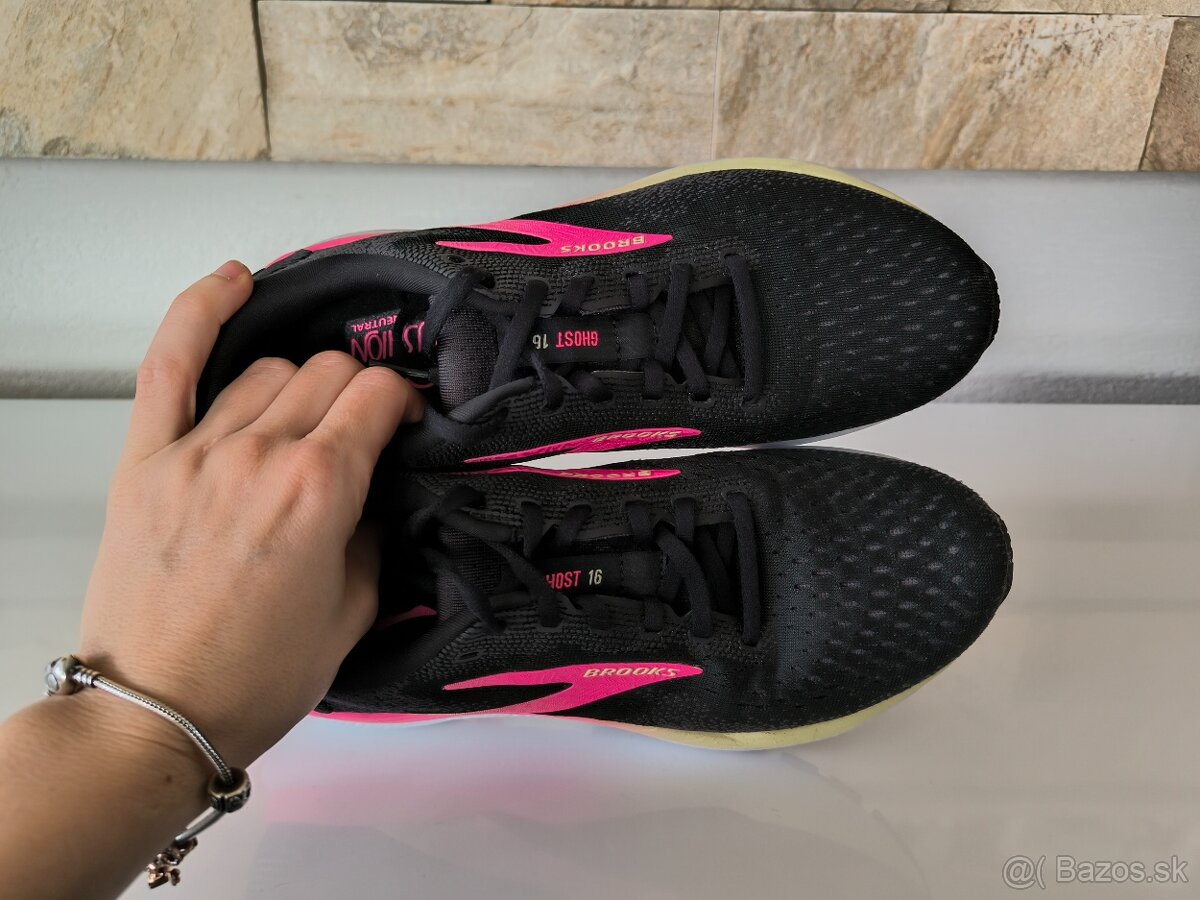 BROOKS GHOST 16 Pôvodná cena: 149,90EUR Bežecké Tenisky - 4