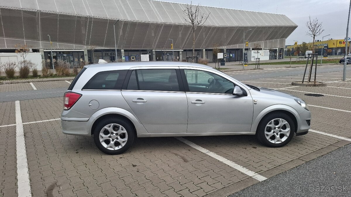 Opel Astra Statio Wagon - 4