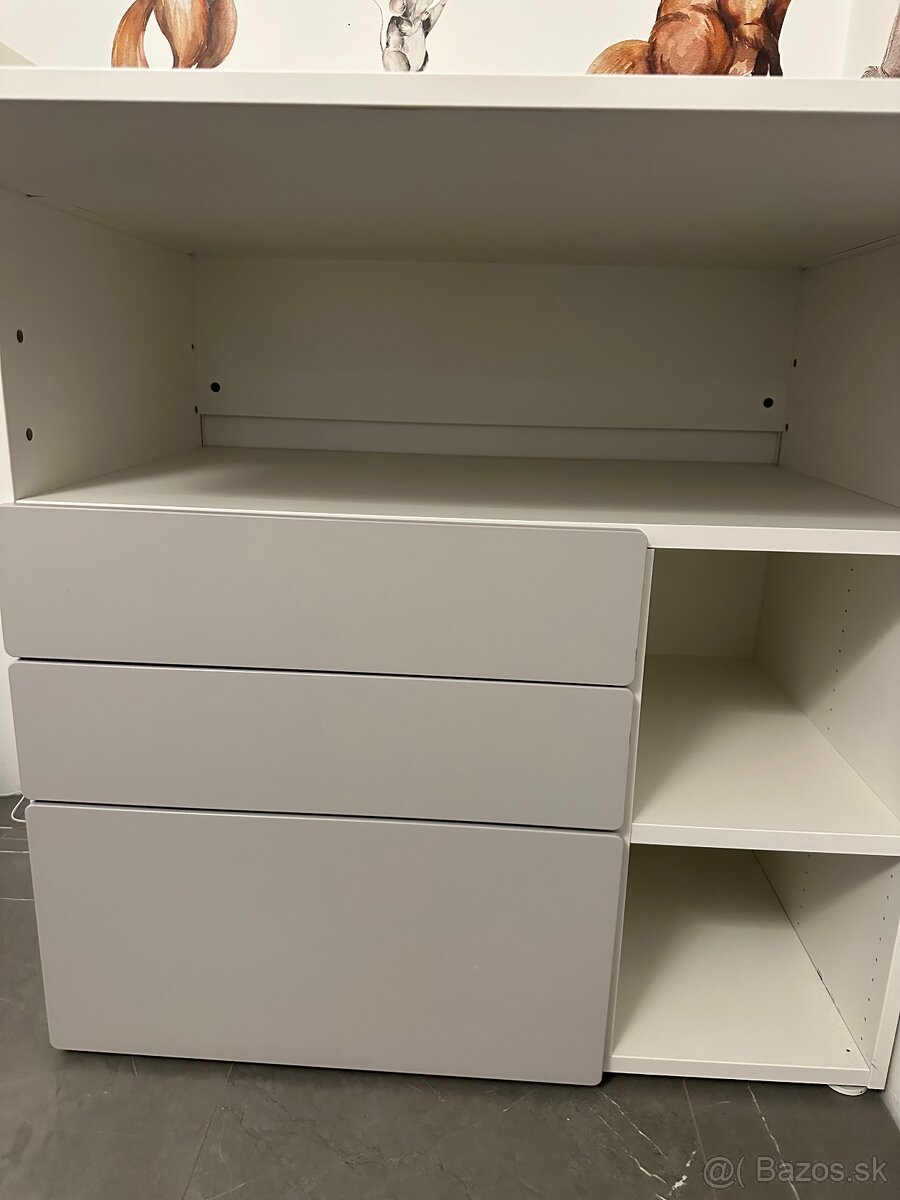 Prebaľovací pult - 4