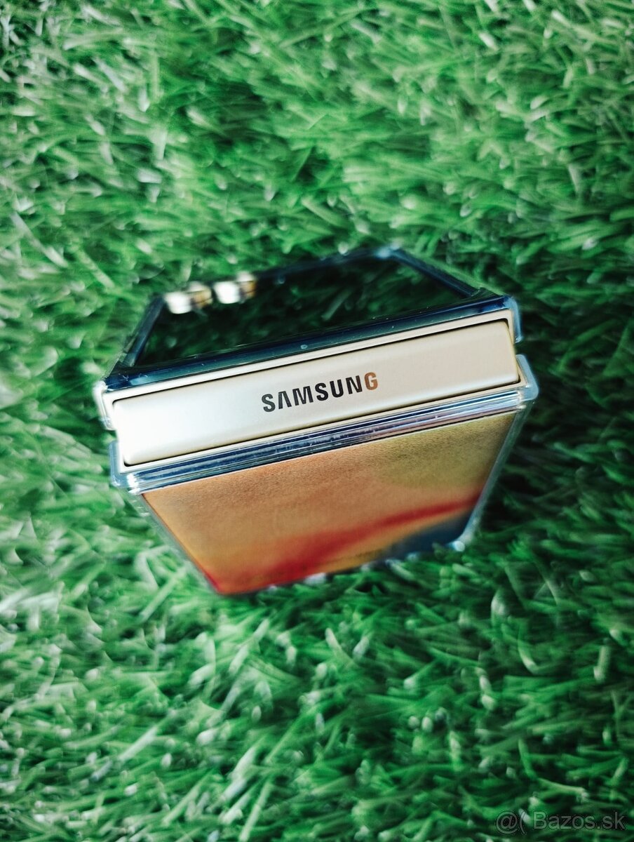 NOVÝ Samsung Galaxy Z Flip6 5G 12GB/512GB ( Limit - 4