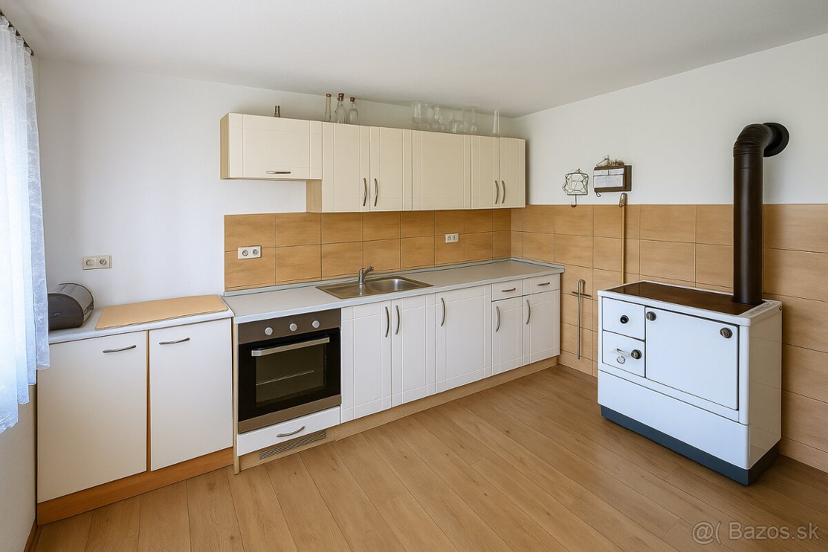 Chalupa - rodinný dom v Jablonke ( Myjava) - 4