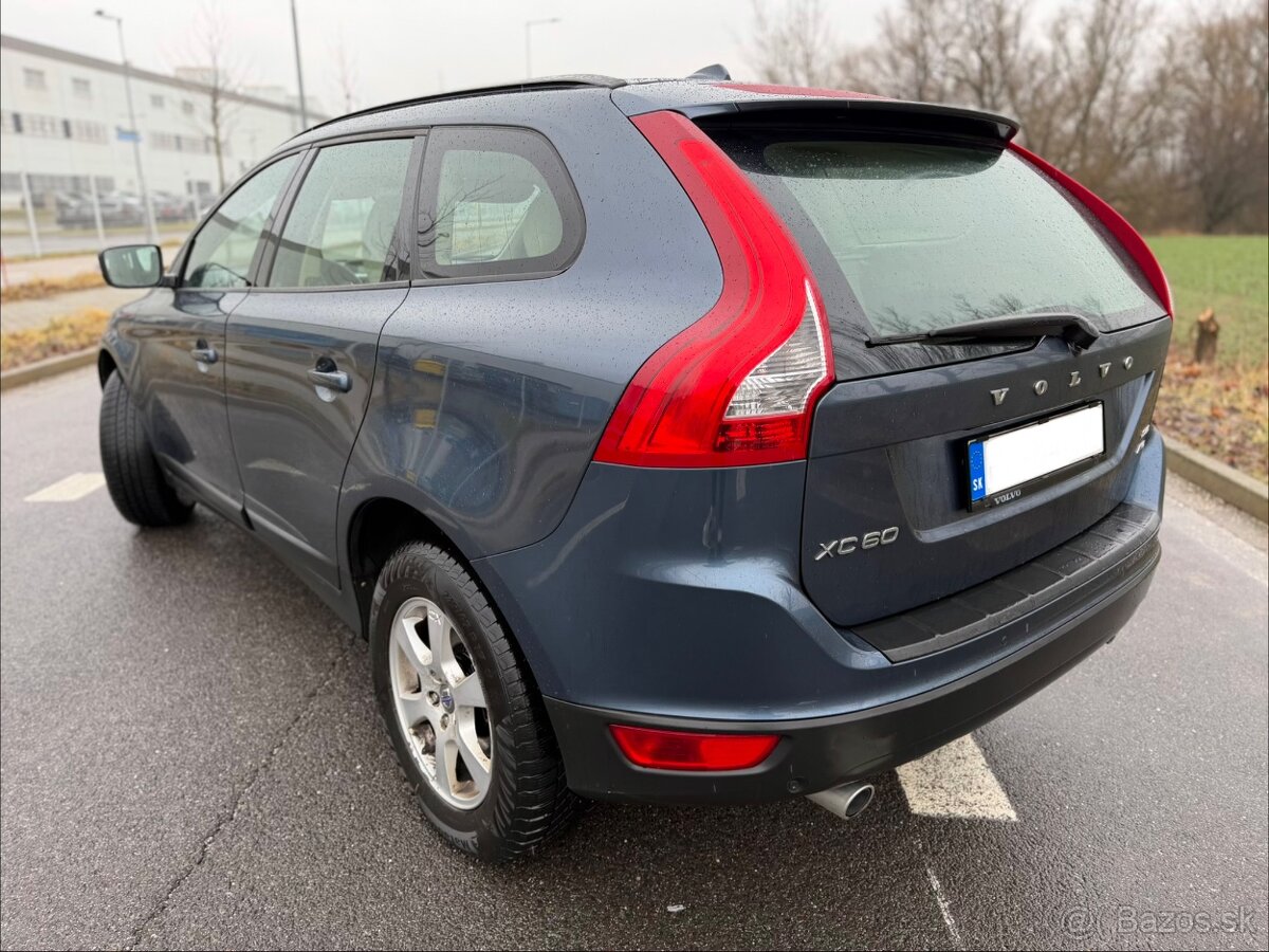 Volvo XC60 2.4D AWD Nová STK - 4