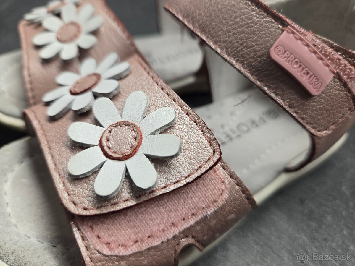 predam dievcenske sandalky 24 Protetika - 4