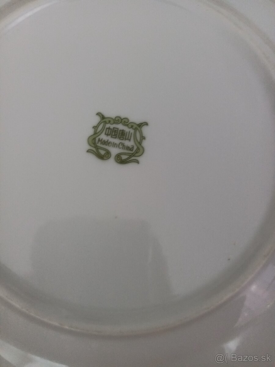 Staré zdobené plytké taniere (2 ks) - 4