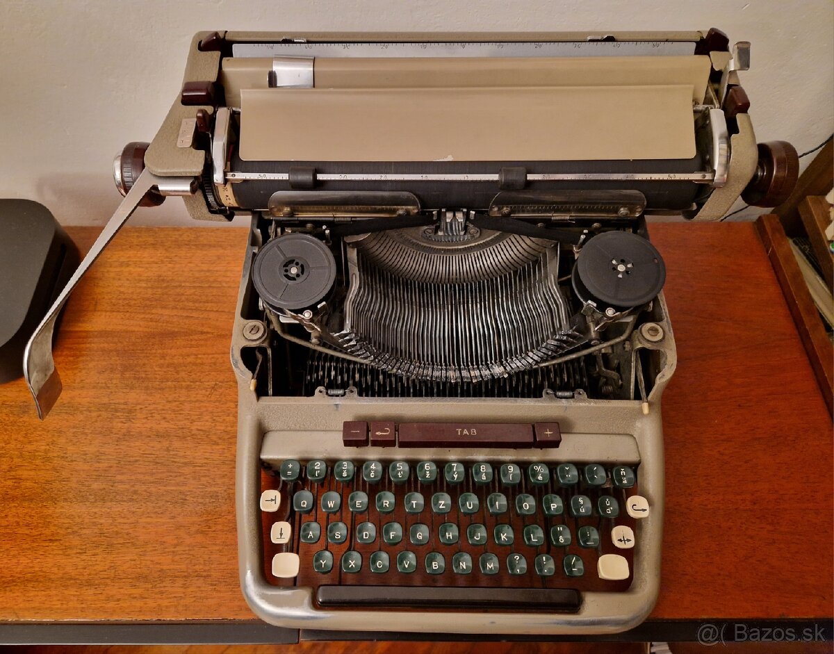 Písací stroj Consul 60r - 4