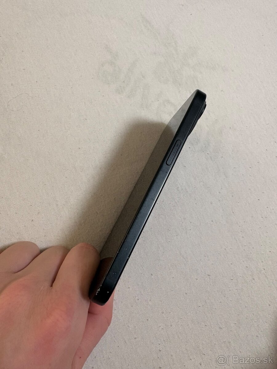 iPhone 15 128Gb ciernej farby - 4