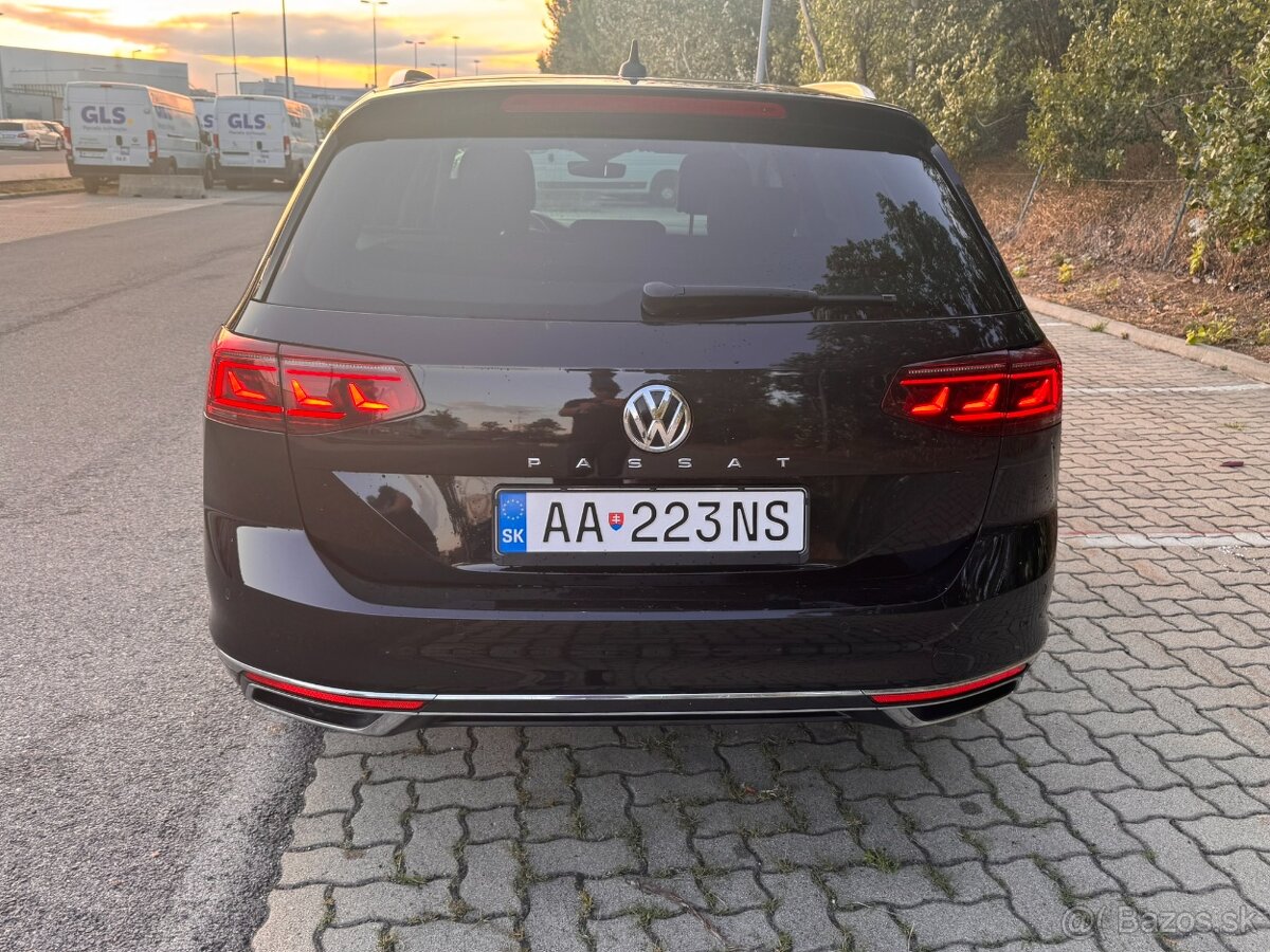 Volkswagen Passat Variant 2.0 TDI EVO DSG - 4