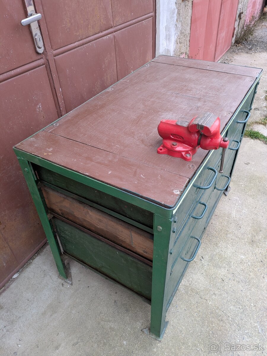 Pracovný dielenský stôl so zverákom York - 4