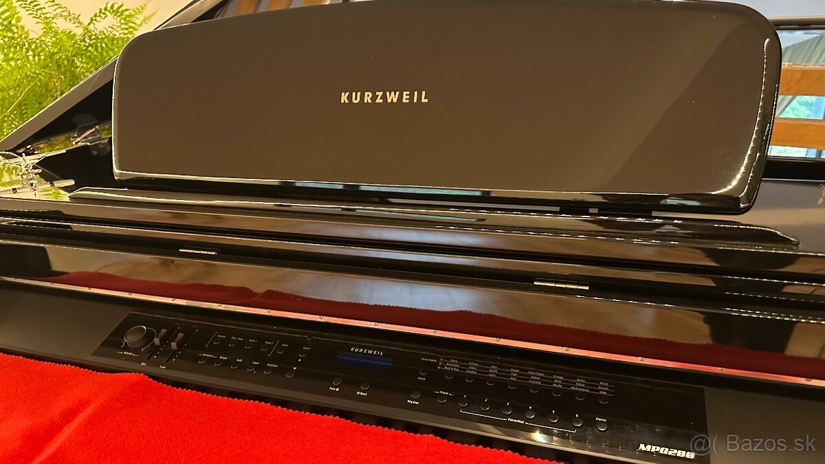 Kurzweil MPG200 Digitálne grand piano Polished Ebony - 4