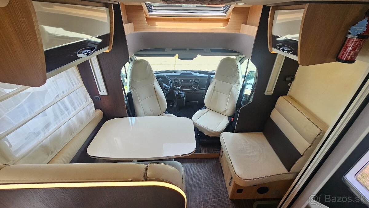 170PS 2023 5míst obytné auto karavan velmi pěkný stav - 4