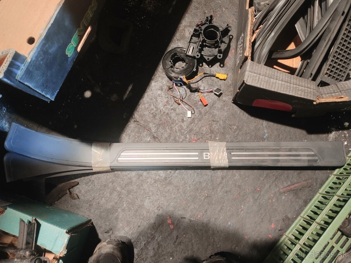 bmw e38 zostatok dielov - MIX + prahove listy e38 -50e - 4