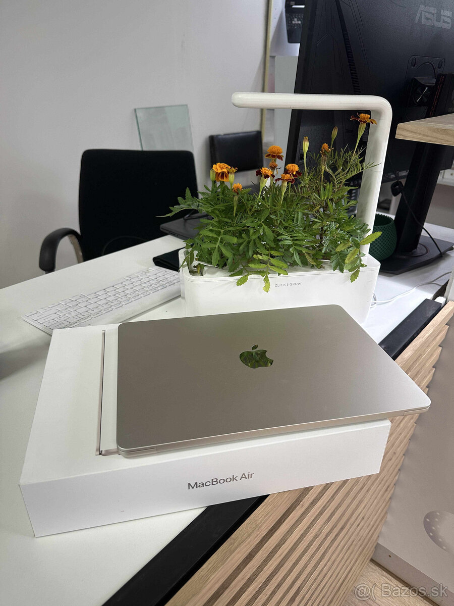 Apple MacBook Air 13″ (M4, 2024) - 4