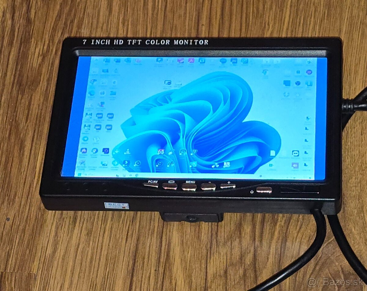 7" mini monitor LCD HDMI, VGA, AV - napájanie 12V - 4