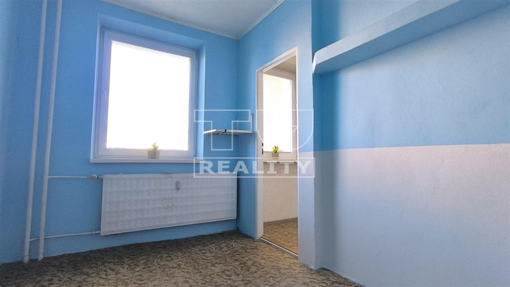 RezervovanéNa predaj 2 izbový byt (64 m2) s loggiou v... - 4