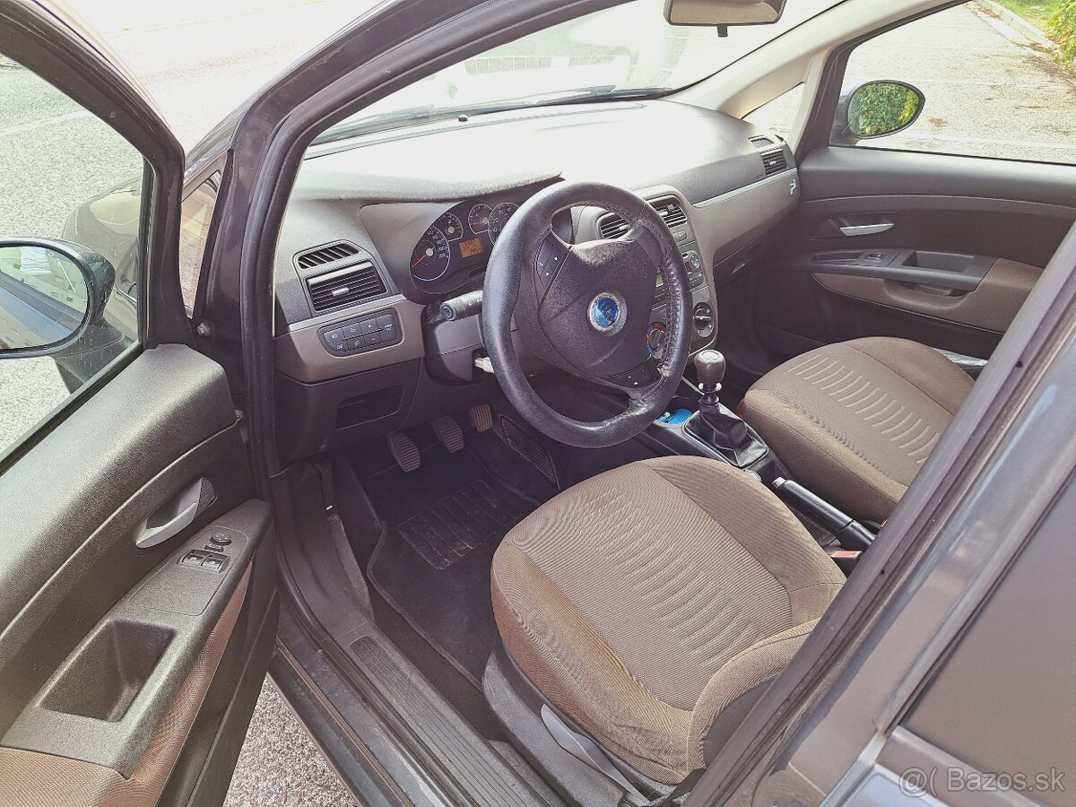 Grande Punto 1,2 benzín - 4