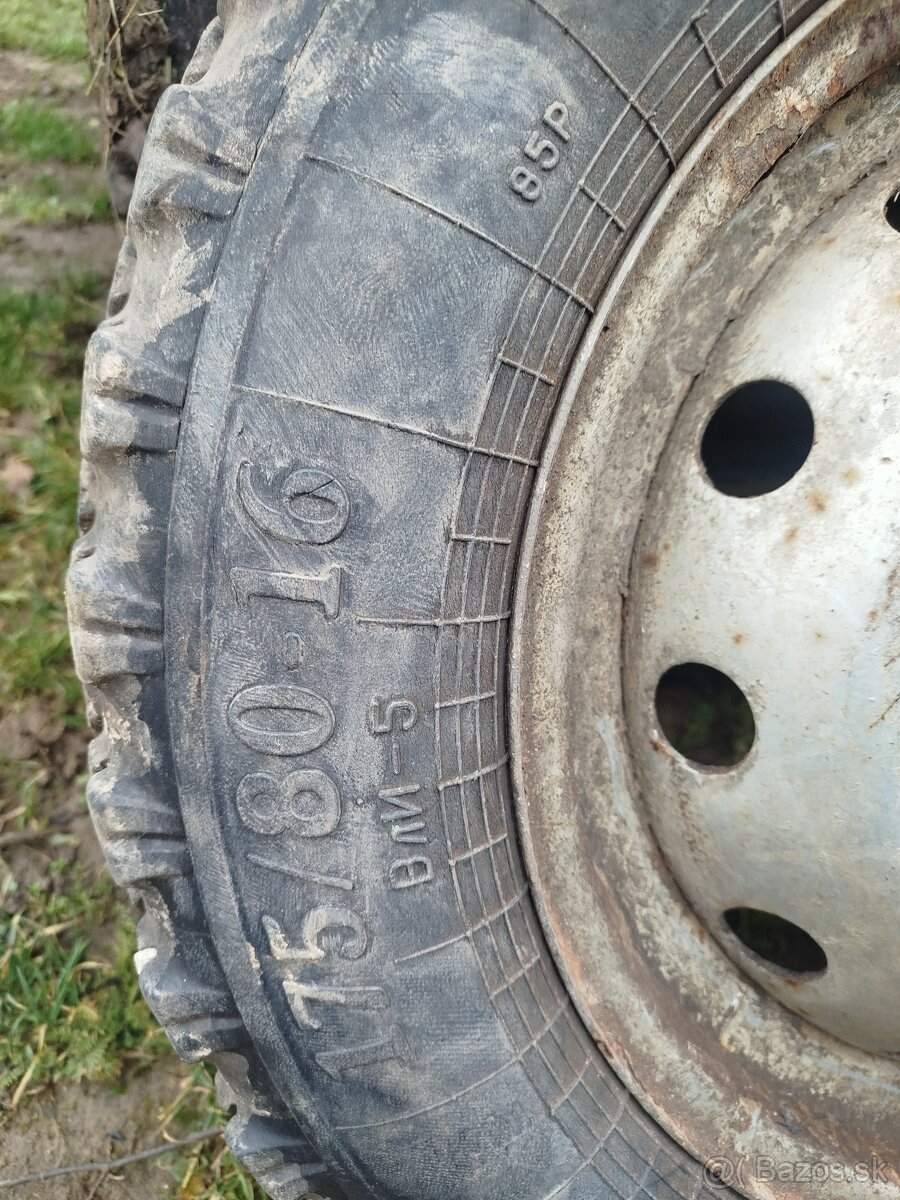 Lada Niva kolesá - 4