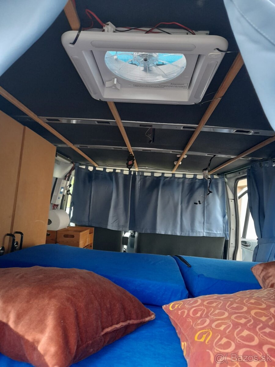 Obytné auto - dodávka Ford Transit - 4
