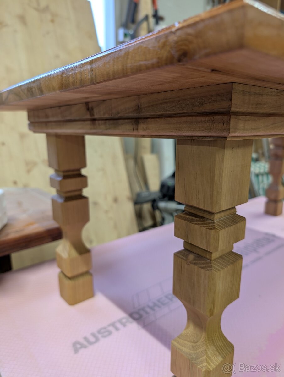 Konferenčný stolík - 4