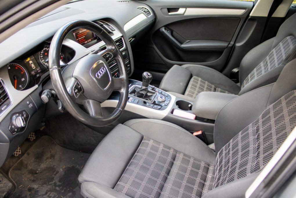 Audi A4 2012 - 4