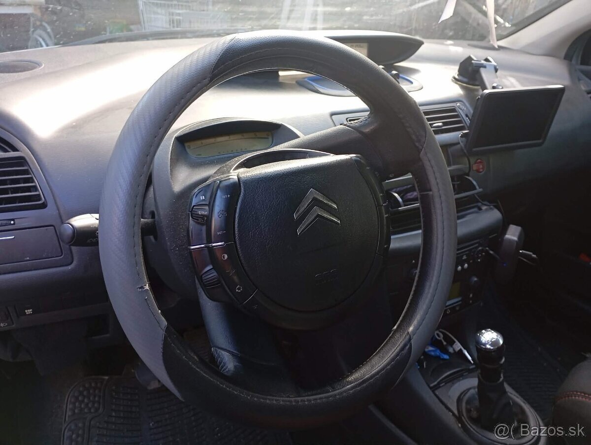 Predám Citroen C4 1.6 hdi - 4