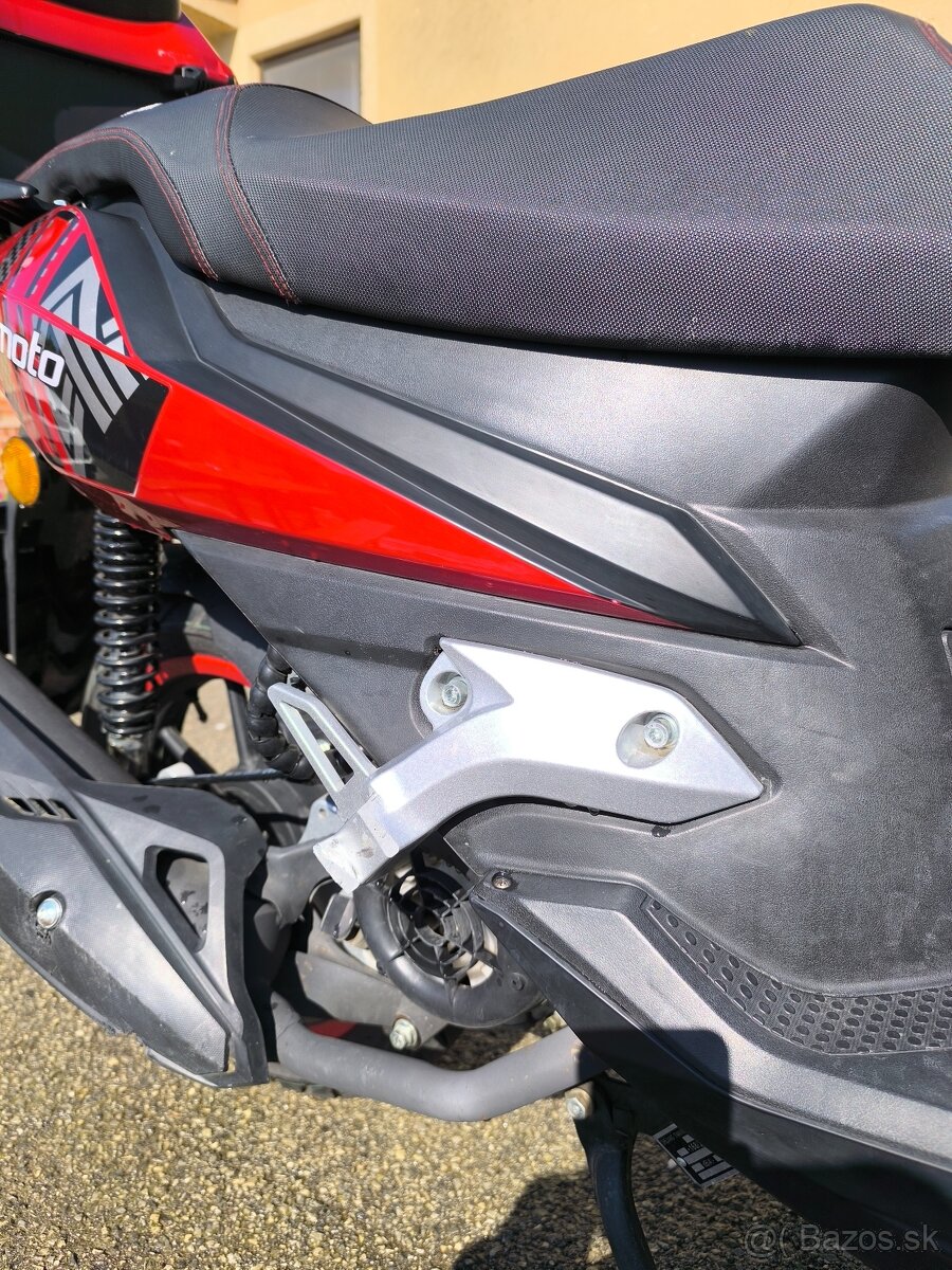 Adamoto 125 derbi - 4