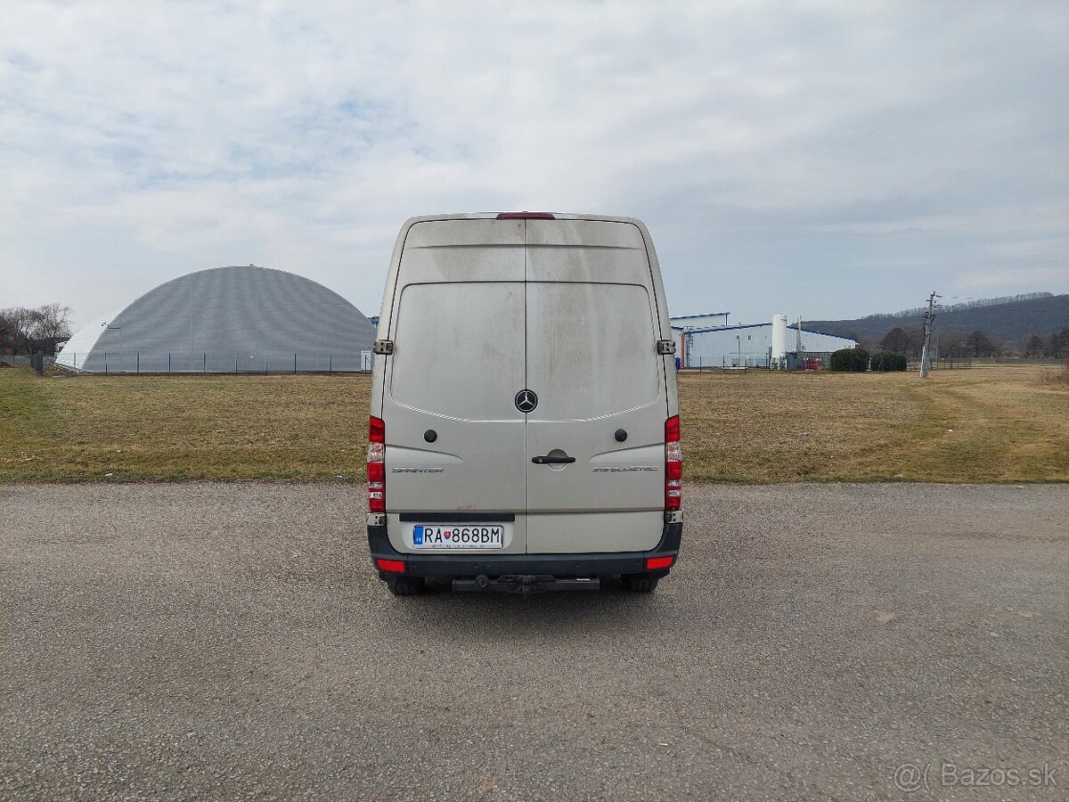 Mercedes-Benz Sprinter 319 Bluetec 3.0V6 140kW odpočet DPH - 4