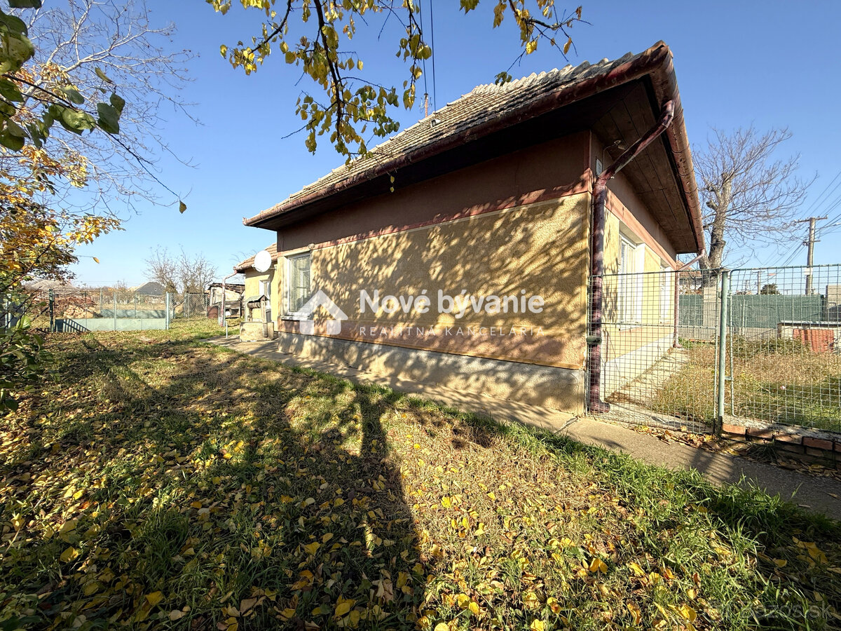 Predaj, rodinný dom s veľkým pozemkom-Semerovo(N204-12-FRAD) - 4