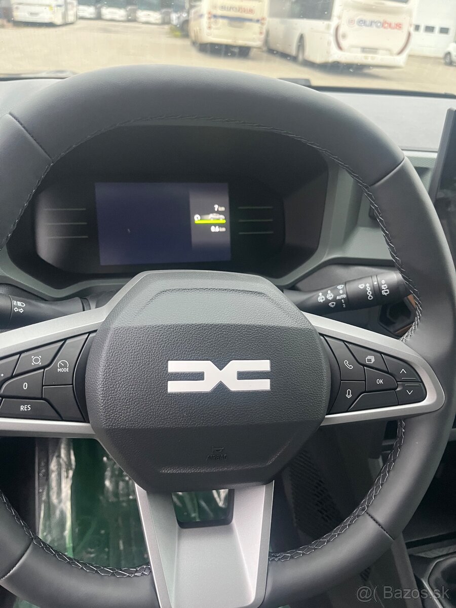 DACIA DUSTER Extreme mild hybrid 130 - 4