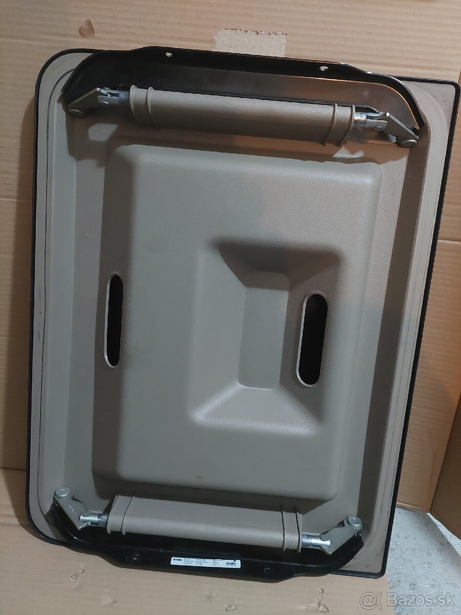 STREŠNÉ OKNO SCANIA - 4