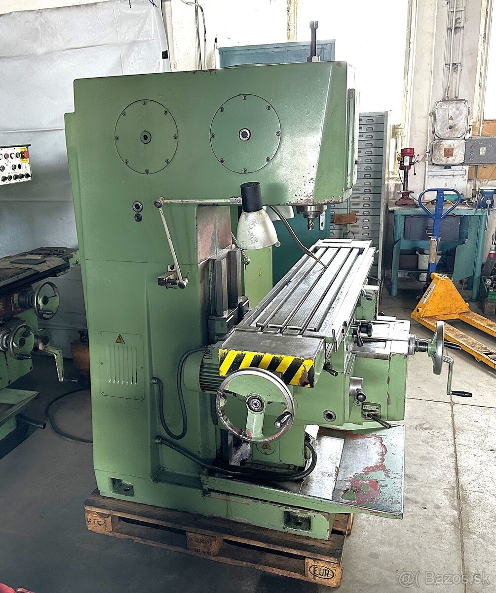 Frézka svislá konzolová FVE 20 - 4