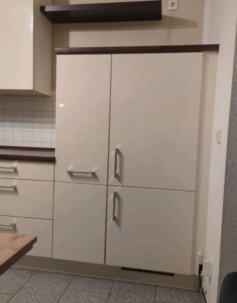 Krémová lesklá linka Nobilia se spotřebiči,5855 - 4