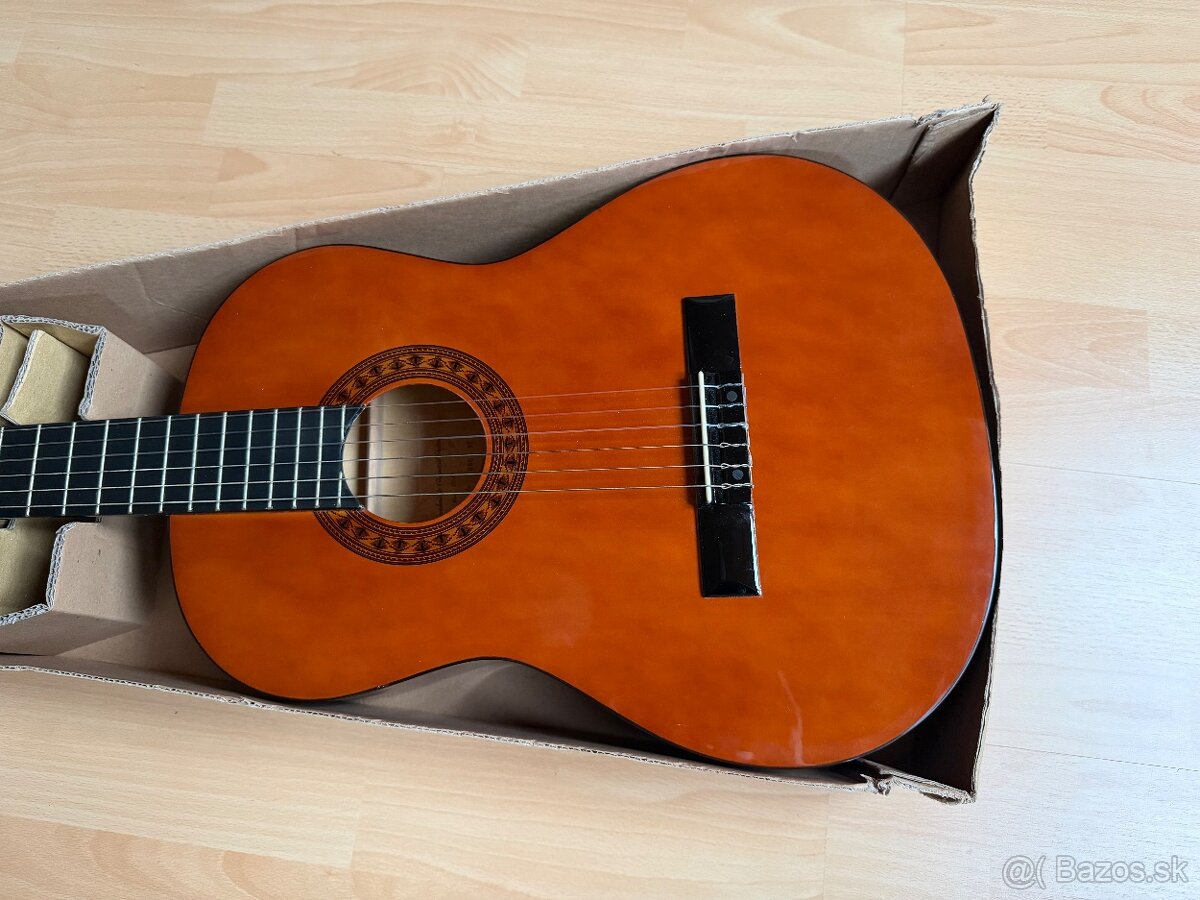 Klasická gitara s 4/4, s prislušenstvom nová nepoužitá - 4