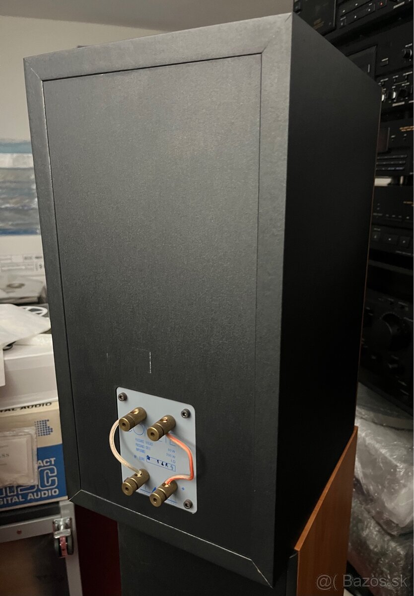 TRIANGLE COMÈTE TZE - regálové reproboxy - 4