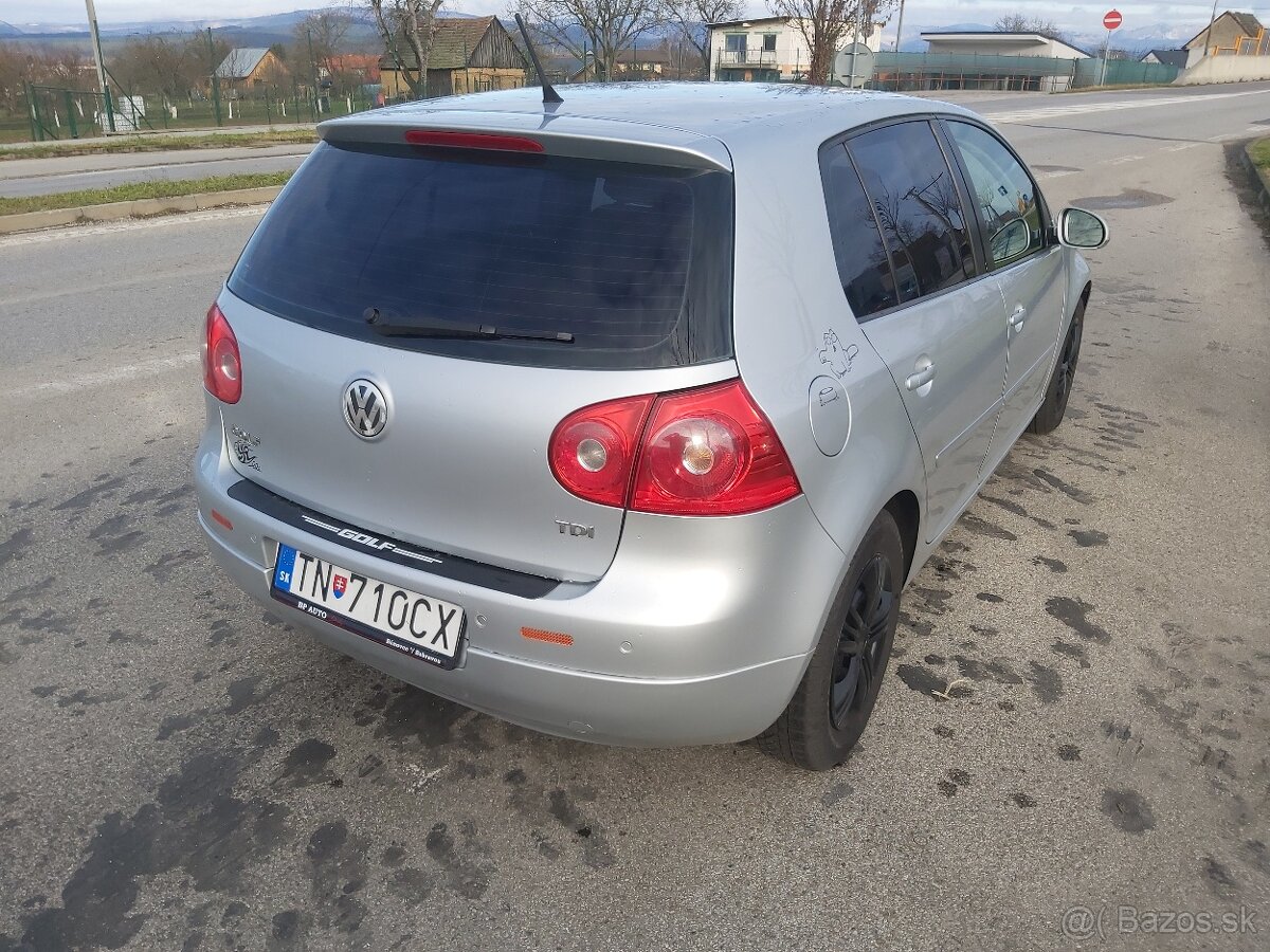 Volkswagen Golf 1.9 TDI Comfortline - 4