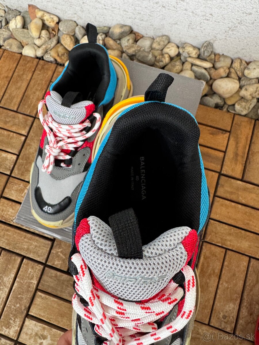 Balenciaga Triple S - 4