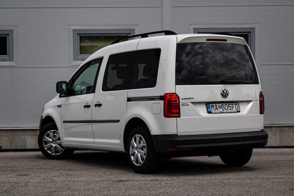 Volkswagen Caddy 2.0 TDI AT/6 - 4