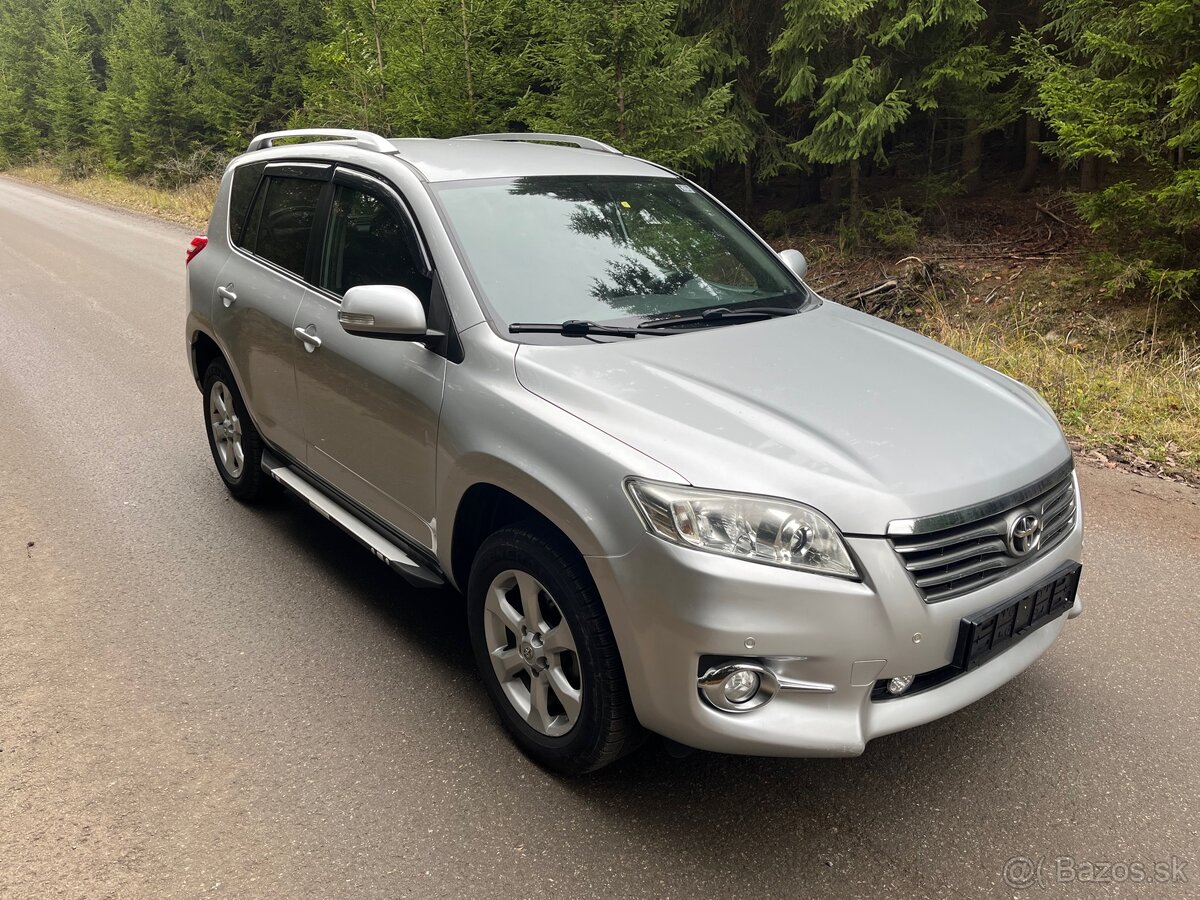 Toyota RAV4 2.2D-4D 4x4 - 4