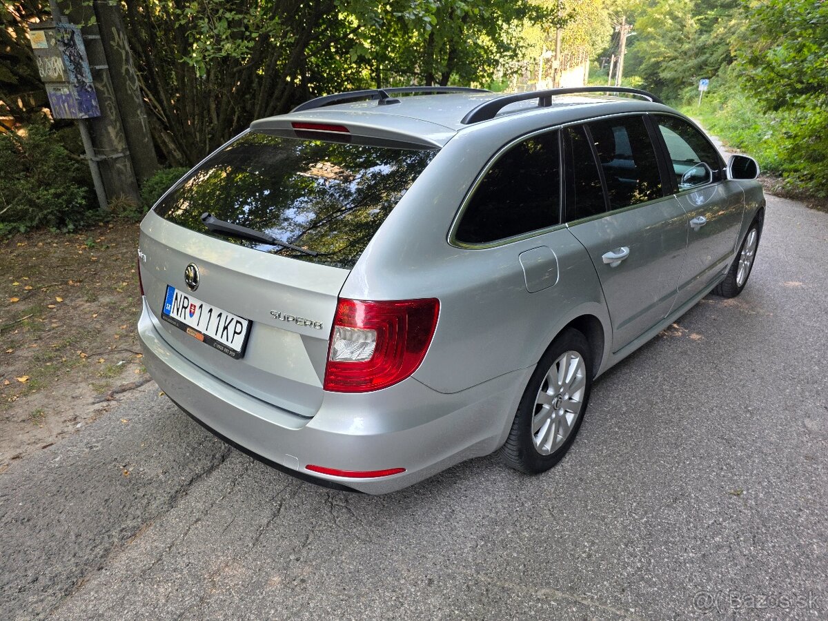 ŠKODA SUPERB COMBI II 2.0 TDI DSG 125KW 12/2014 - 4