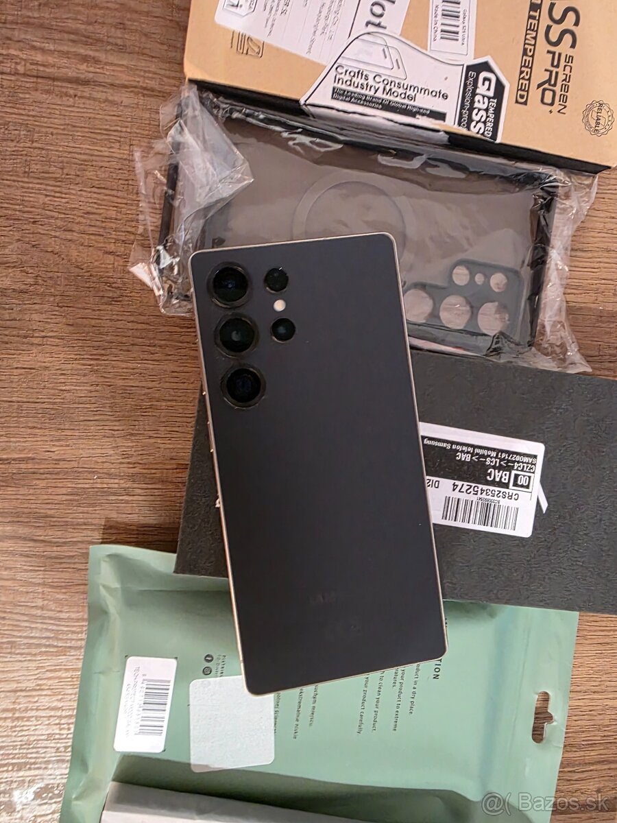 Samsung S25 Ultra 12 / 1TB HDD - 4