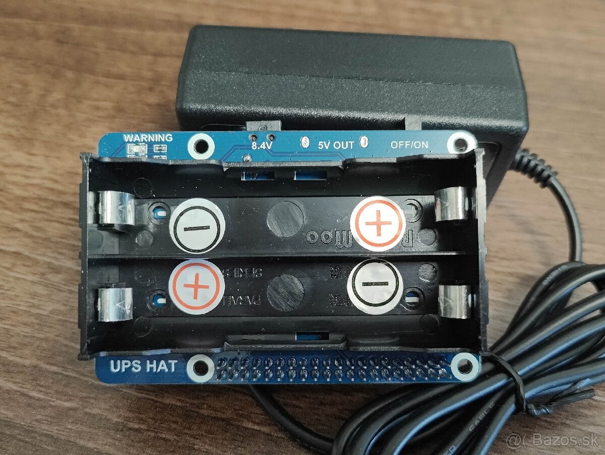 Raspberry Pi UPS (Waveshare UPS HAT) 🍓 - 4