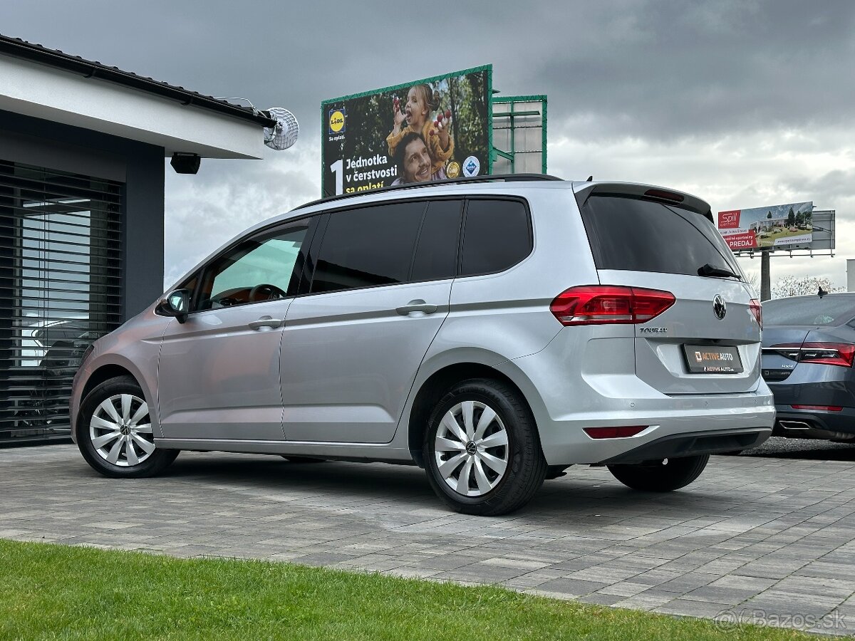 Volkswagen Touran 2.0 TDi M6, r.v.: 2021 - 4