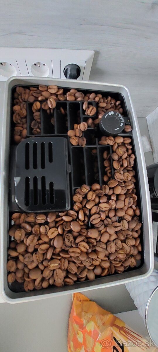 DeLonghi Magnifica S - 4