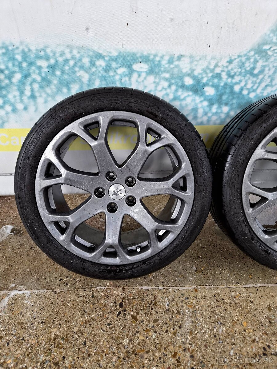 Maserati OEM 19" disky + Hankook Ventus - 4
