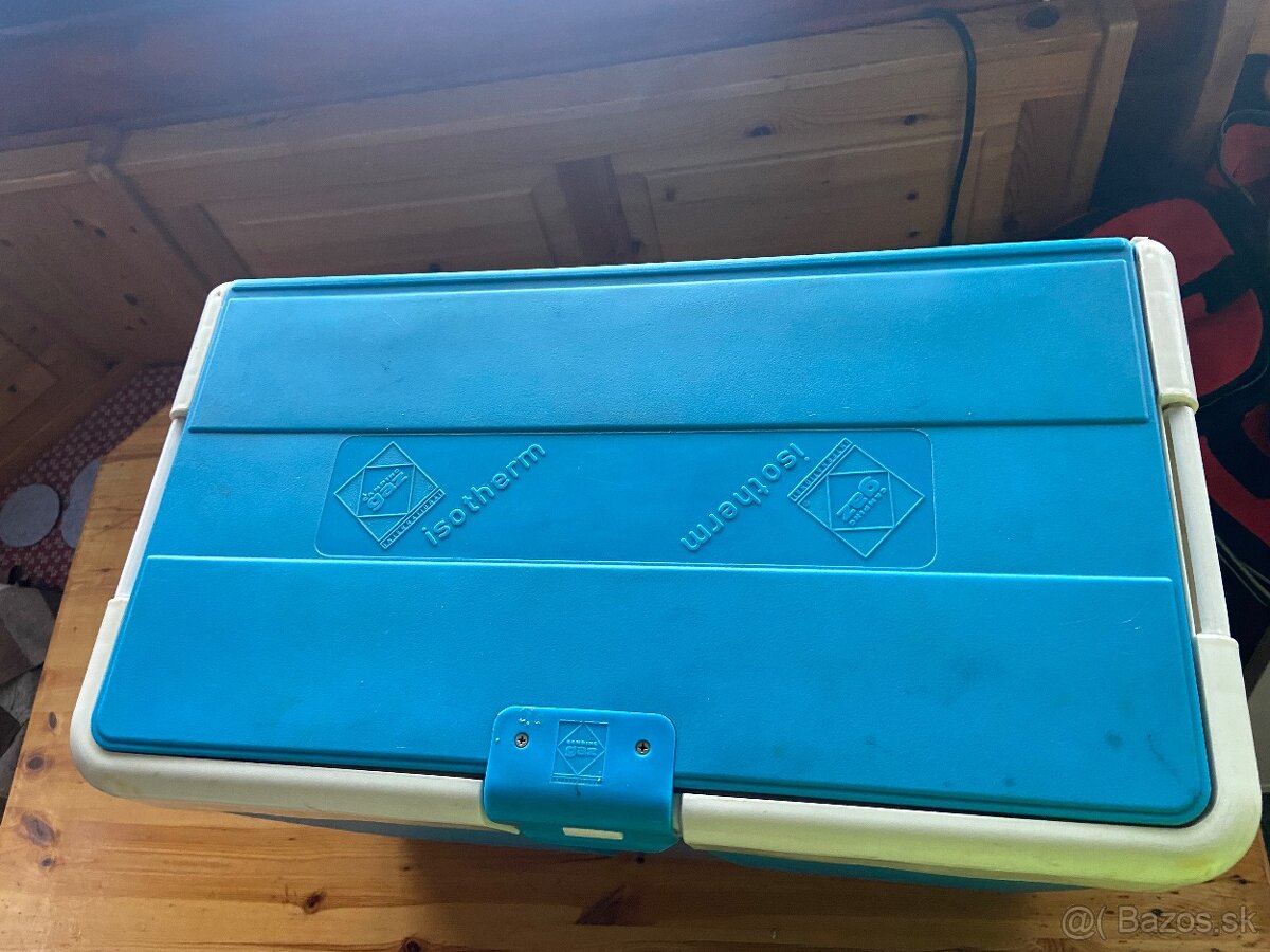 Prenosny chladiaci box 40l. - 4